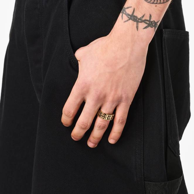 la bague gravée monogramme Marc Jacobs R8NP458