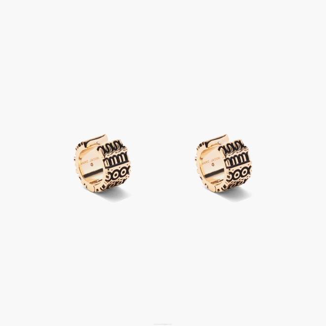 les créoles gravées du monogramme Marc Jacobs R8NP438