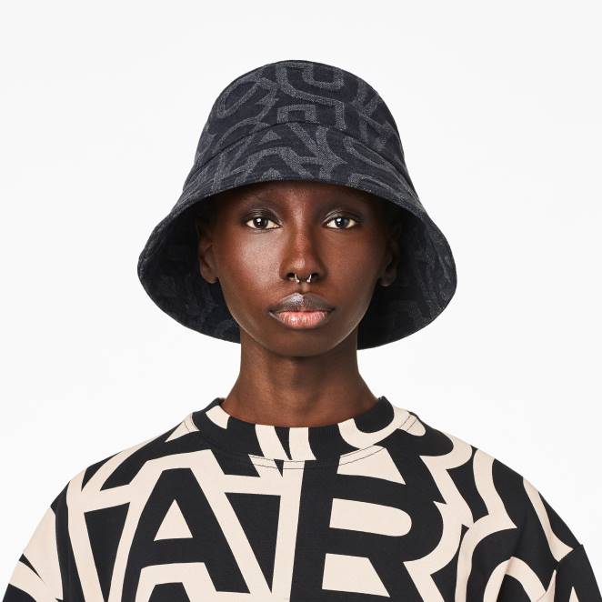 le bob à monogramme Marc Jacobs R8NP392