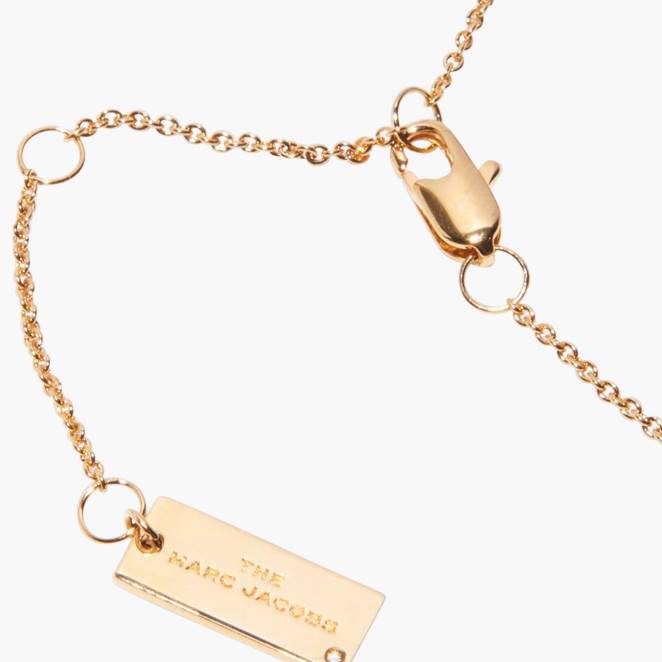 le pendentif médaillon Marc Jacobs R8NP419