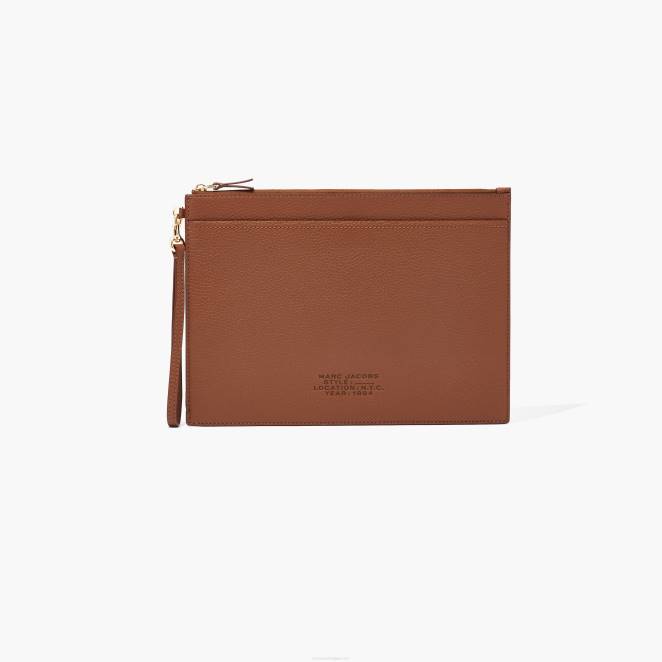 le grand bracelet en cuir Marc Jacobs R8NP231