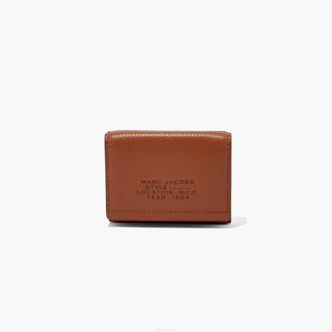 le portefeuille moyen à trois volets en cuir Marc Jacobs R8NP233