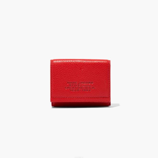 le portefeuille moyen à trois volets en cuir Marc Jacobs R8NP243