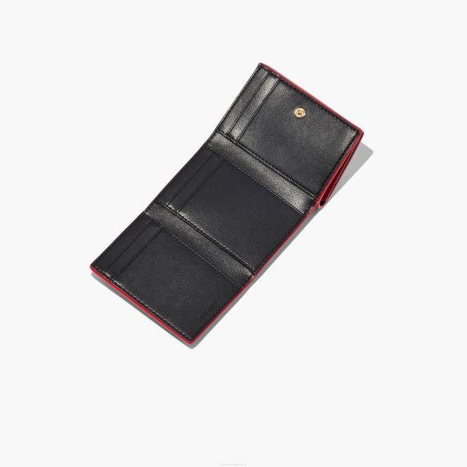 le portefeuille moyen à trois volets en cuir Marc Jacobs R8NP243