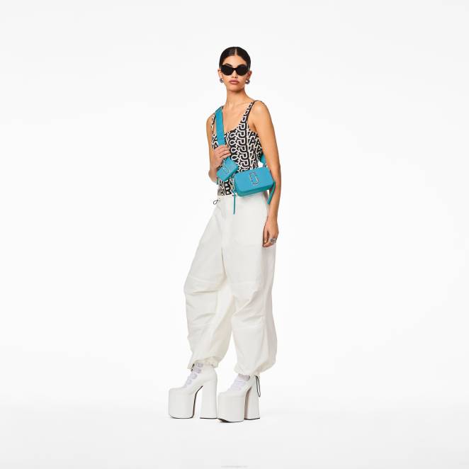l'instantané de l'utilitaire Marc Jacobs R8NP144