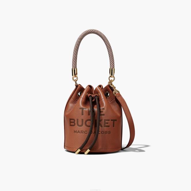 le sac seau en cuir Marc Jacobs R8NP124