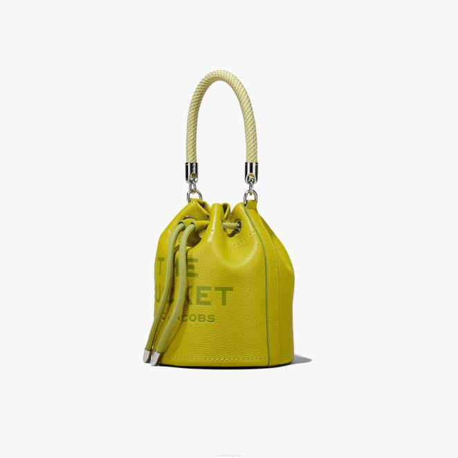 le sac seau en cuir Marc Jacobs R8NP132