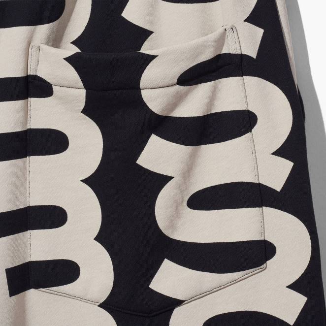 le pantalon de survêtement oversize à monogramme Marc Jacobs R8NP515